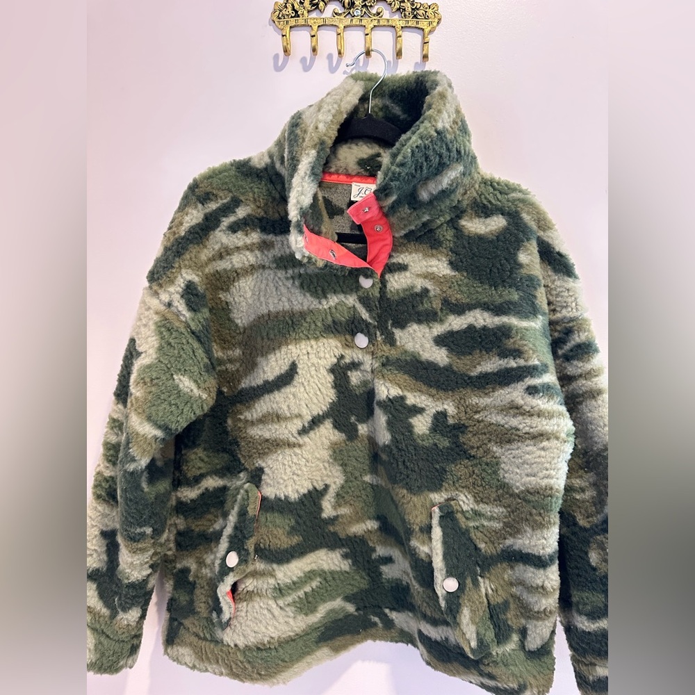 J.Crew Women’s Camo Sherpa Fleece Pullover | Snap Collar Sweatshirt Size M - Picture 5 of 9